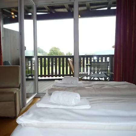Studio Ian With Large Balcony With View Of Fields, Cows With Parking, Wi-fi