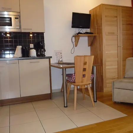 Studio Ian With Large Balcony With View Of Fields, Cows With Parking, Wi-fi 아파트